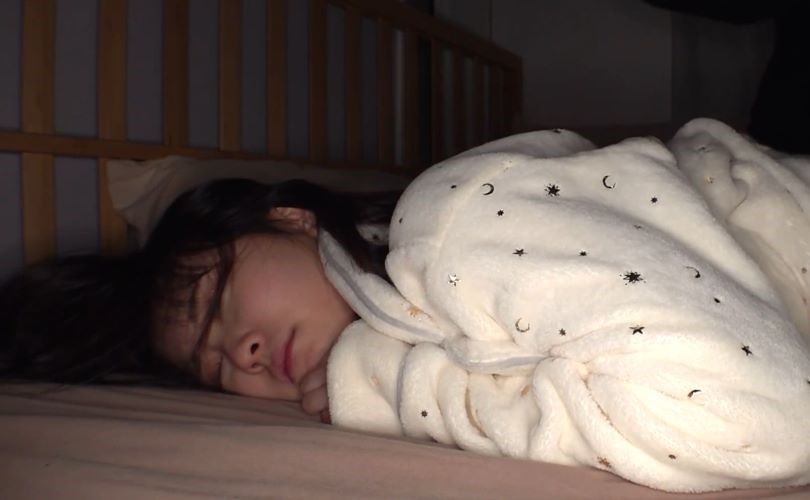 睡眠姦 同じマンションに住んでいるアノ子を眠らせて犯しますww